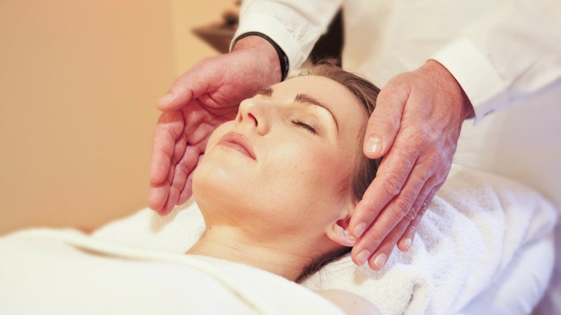 Le massage : un soin liftant par excellence
