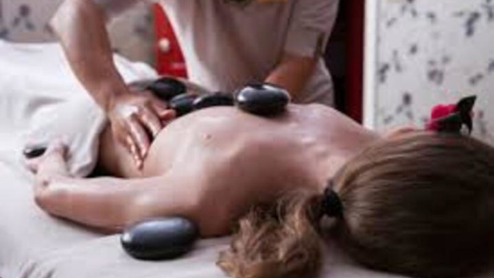 Qu’est-ce que le massage aux pierres chaudes ?