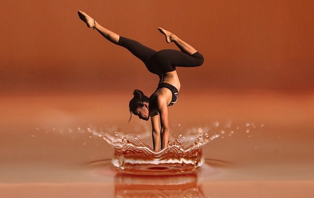 Comment bien débuter le yoga : conseils, équipements, enfants, trouver un cours