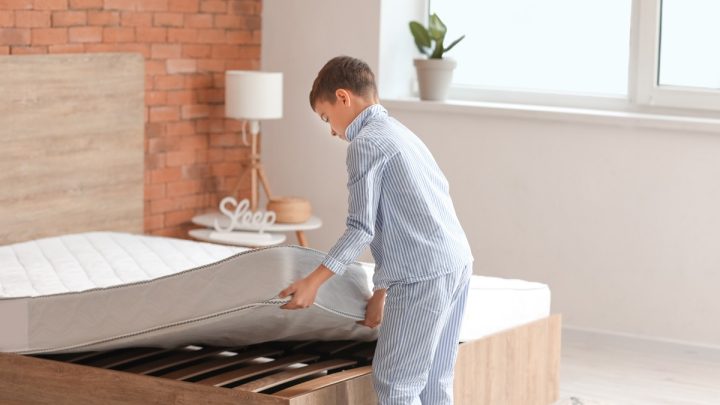 Sommier à lattes vs sommier à ressorts : lequel est le meilleur pour votre dos ?