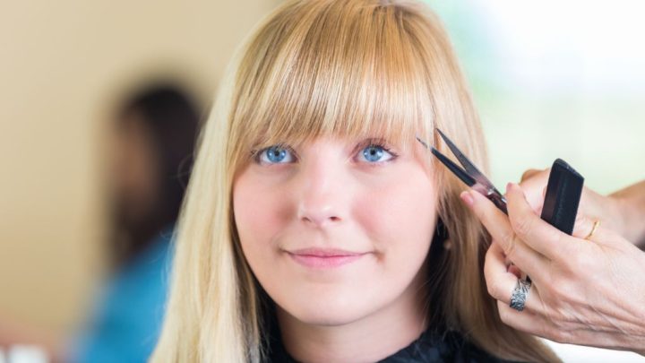 Frange courte : les coupes qui mettent en valeur votre regard